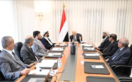 مجلس القيادة يقر خطوات لاستكمال دمج الأجهزة الاستخبارية ويشيد بجهود مكافحة الإرهاب