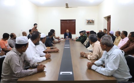 اجتماع في دوعن برئاسة المحافظ بن ماضي لمناقشة الأوضاع الخدمية والتنموية بالمديرية