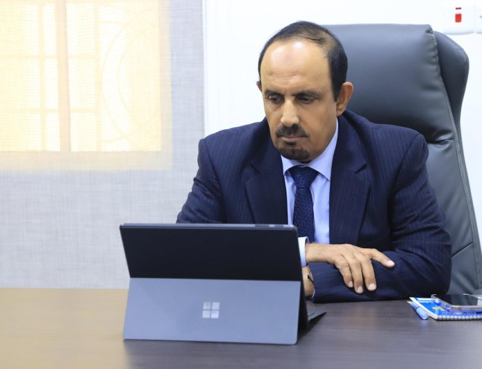 من دوعن إلى مجلس القيادة.. بن ماضي يستعرض إنجازات حضرموت ويلتزم بدعم مسار التعافي الوطني