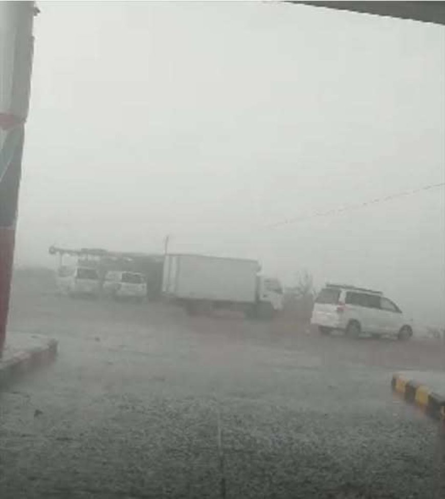 الآن.. أمطار غزيرة وعواصف رعدية تجتاح المنصورية والدريهمي غرب الحديدة