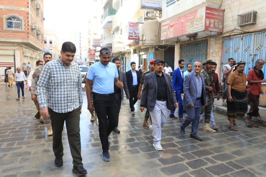 محافظ حضرموت يتفقد مشاريع تحسين وتجميل شوارع وأحياء المكلا