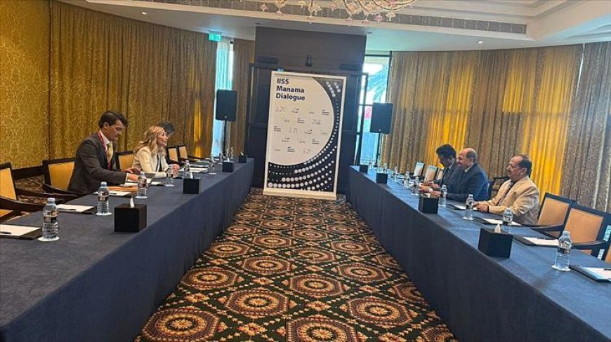 الوزير الزنداني يشيد بالمواقف السويسرية الداعمة لليمن