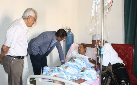 زيارة إنسانية من قيادة حضرموت للشاعر ثابت السعدي تقديراً لإسهاماته الأدبية