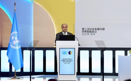 في قمة الدوحة.. بن بريك يؤكد التزام اليمن بالتنمية العادلة