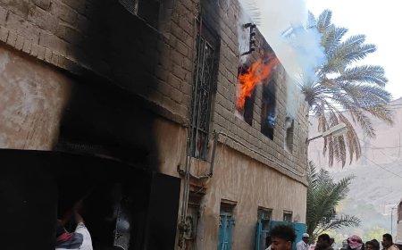 حريق هائل يلتهم محلاً تجارياً ويصل للنخيل في دوعن دون وجود إطفاء