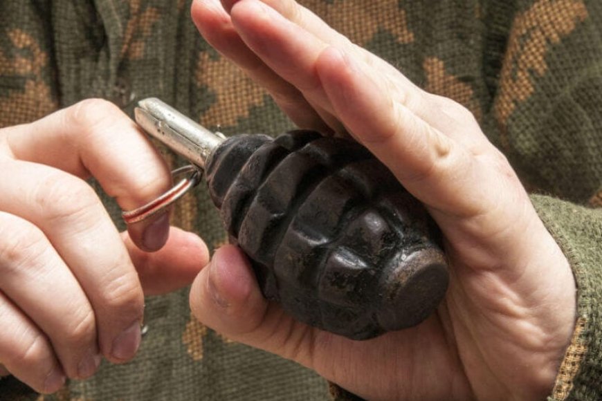 إصابة 5 أشخاص جراء رمي قنبلة يدوية على منزل مواطن