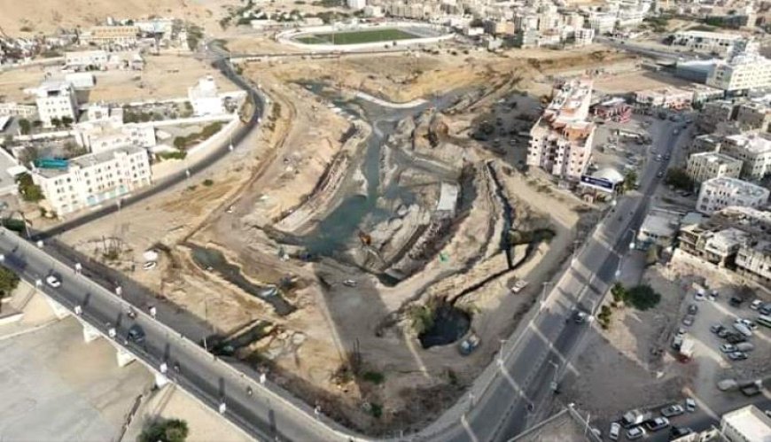 جسر المنورة يدخل الخدمة ضمن المرحلة الثانية من مشروع خور المكلا التنموي