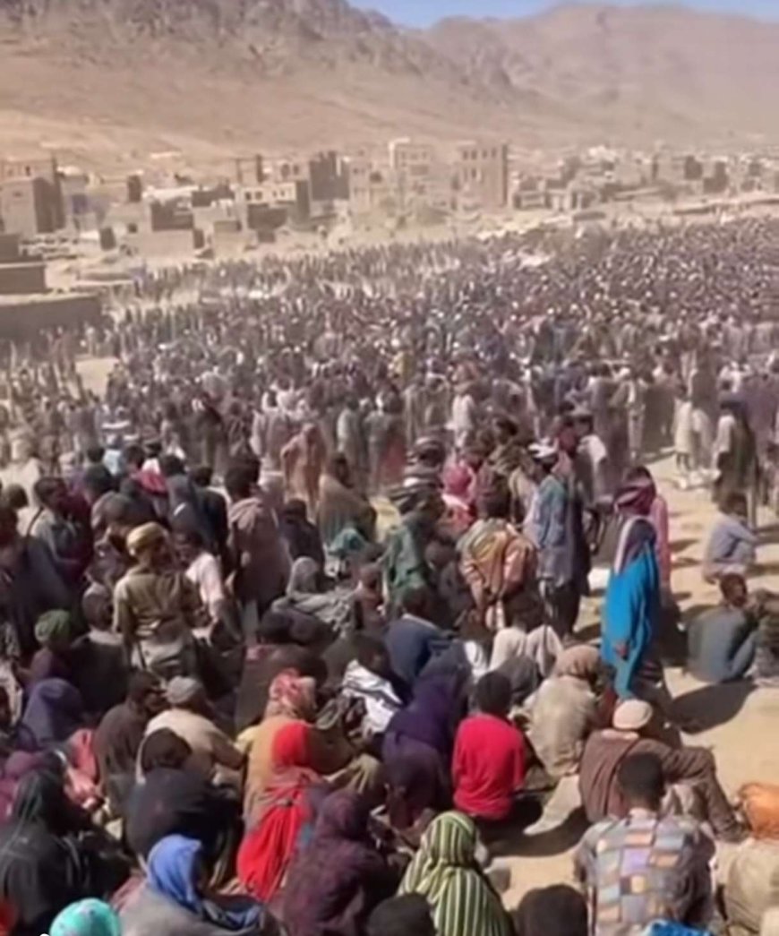 سيطرة أفريقية على منطقة يمنية بإسناد حوثي وتحويلها لمركز تهريب