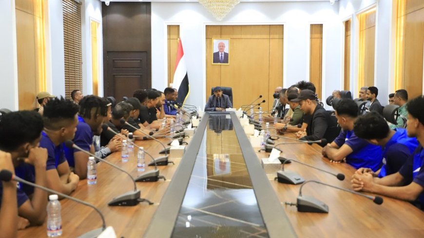 محافظ حضرموت يكرم بعثة نادي التضامن ويثني على أدائهم المشرّف في البطولة الخليجية