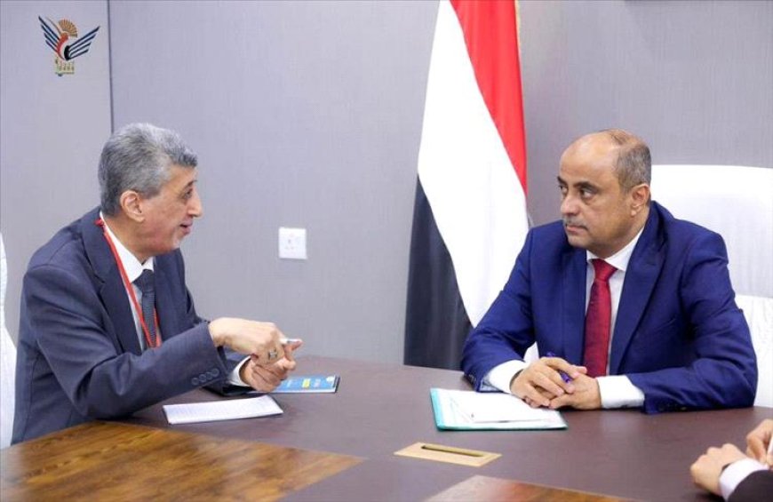 بن بريك يؤكد الشراكة مع القطاع الخاص كأولوية وطنية