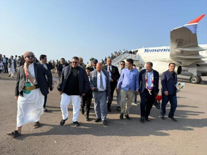 البركاني يصل المخا للمشاركة في احتفالية الذكرى الثامنة لثورة 2 ديسمبر