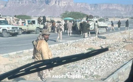 الصحفي صبيح ينقل آخر التفاصيل من مطار سيئون