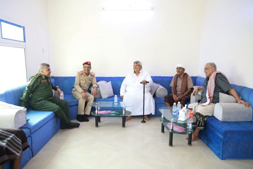 بارجاش يعزّي الأستاذ عوض حاتم في وفاة ابنته الدكتورة إيمان