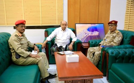 خلال لقائه أركان المنطقة العسكرية الثانية.. الخنبشي يجدد دعمه الكامل للقيادة والكوادر العسكرية