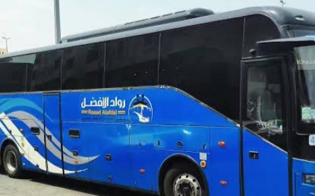 إهمال شركة رواد الأفضل للنقل يتسبب في تأخير الركاب لأكثر من ثلاث ساعات في المنفذ