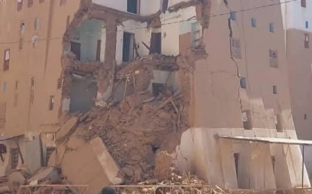 انهيار منزل تاريخي مطل على ساحة الجامع في شبام