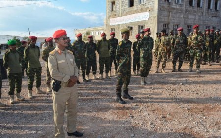 تفقد ميداني لرئيس أركان المنطقة العسكرية الثانية لمعسكر الكتيبة الخاصة بالمكلا