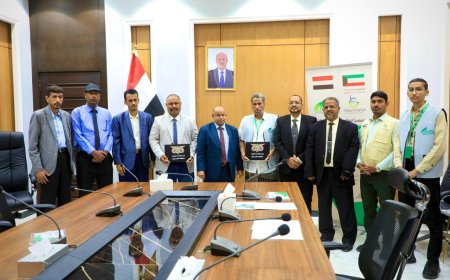 توقيع اتفاقية مشروع مستشفى بويش بالمكلا برعاية محافظ حضرموت