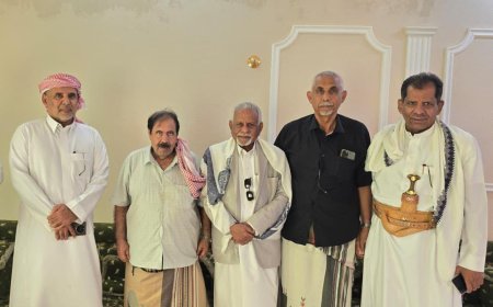 الأمين العام لمجلس حضرموت الوطني في زيارة لوكيل حضرموت الأسبق