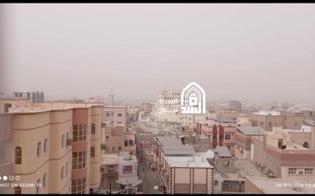 غبار كثيف يضرب سيئون ومناطق الهضبة الشمالية