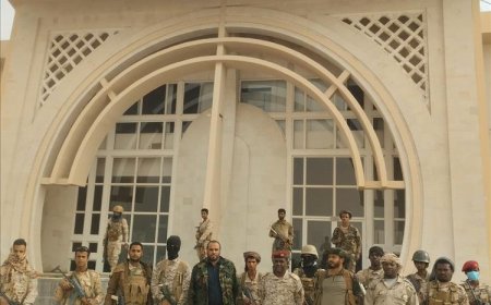 تنفيذاً لتوجيهات التحالف.. قوات درع الوطن تتسلم مطار سيئون