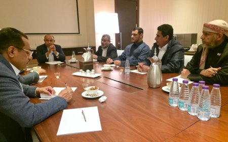 محافظ حضرموت يناقش في الرياض قضايا المحافظة مع قيادات حضرمية