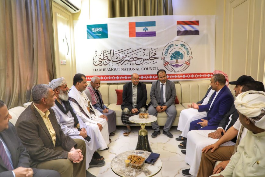 المحافظ الخنبشي يفتتح مقر مجلس حضرموت الوطني بمدينة سيئون