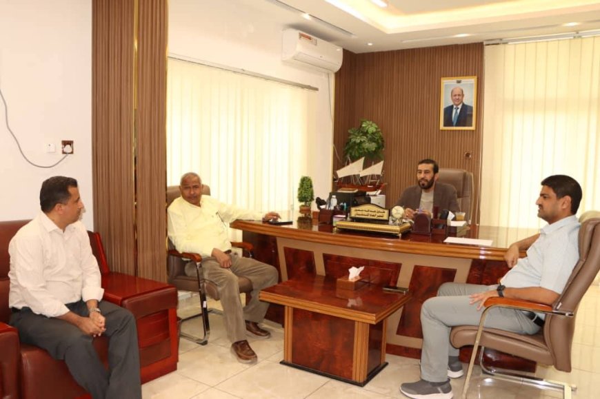 وكيل وزارة النفط يترأس اجتماعاً لتعزيز استقرار التموين والخدمات بعدن