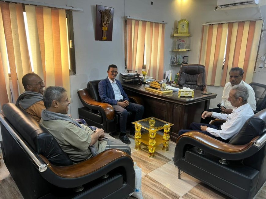 باضروس يبحث مع مدير عام دوعن أوضاع فرع مكتب الشؤون الاجتماعية بالمديرية