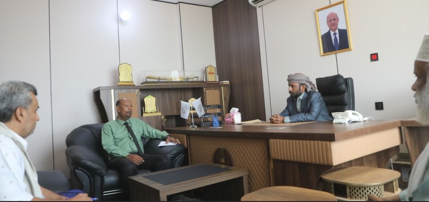 بن حبريش يؤكد أهمية دور اللجان المجتمعية في ترسيخ الأمن والاستقرار بالمكلا