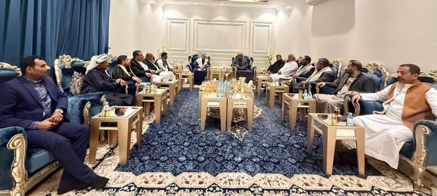 بن دغر يستقبل رئيس حلف قبائل حضرموت ويؤكد دعم استقرار المحافظة