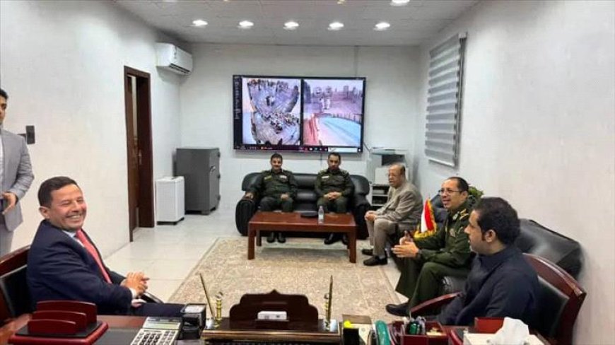 إجراء مراسم الاستلام والتسليم في مصلحة الهجرة والجوازات والجنسية