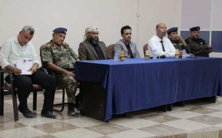 اجتماع أمني في المكلا برئاسة الوكيل الجيلاني لتعزيز السكينة العامة