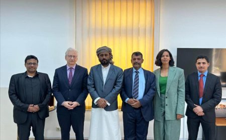 لقاء يجمع بن حبريش والسفير الألماني لبحث التجربة الاتحادية