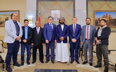 بن حبريش يبحث مع السفير الروسي سبل دعم الاستقرار وتعزيز التنسيق