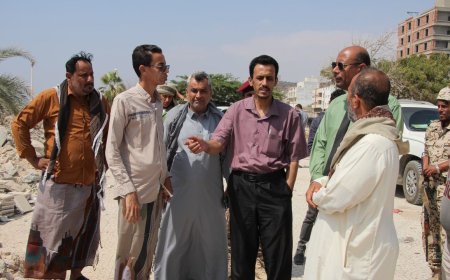 الوكيل الجيلاني يتفقد كورنيش المحضار ويشدد على حماية الممتلكات العامة