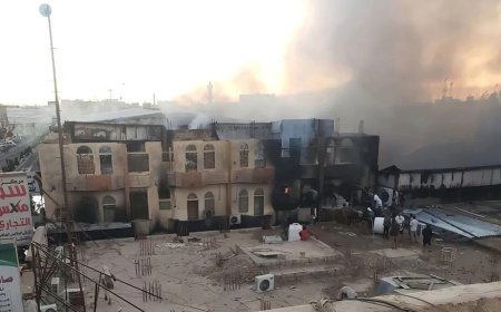 وفاة طفل وإصابة العشرات جراء حريق محل تجاري في مأرب