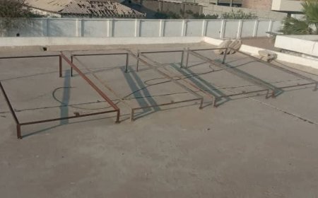 غضب واسع في عدن بعد سرقة منظومة طاقة شمسية لجمعية الصم والبكم