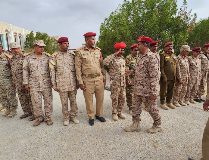 المنطقة العسكرية الثانية تستقبل قائدها الجديد اللواء اليميني بمراسم رسمية في المكلا