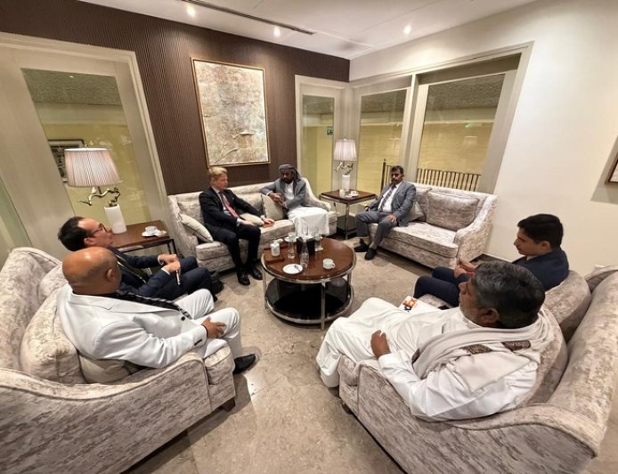 بن حبريش يؤكد للمبعوث الأممي أن نجاح السلام يبدأ بتمكين حضرموت