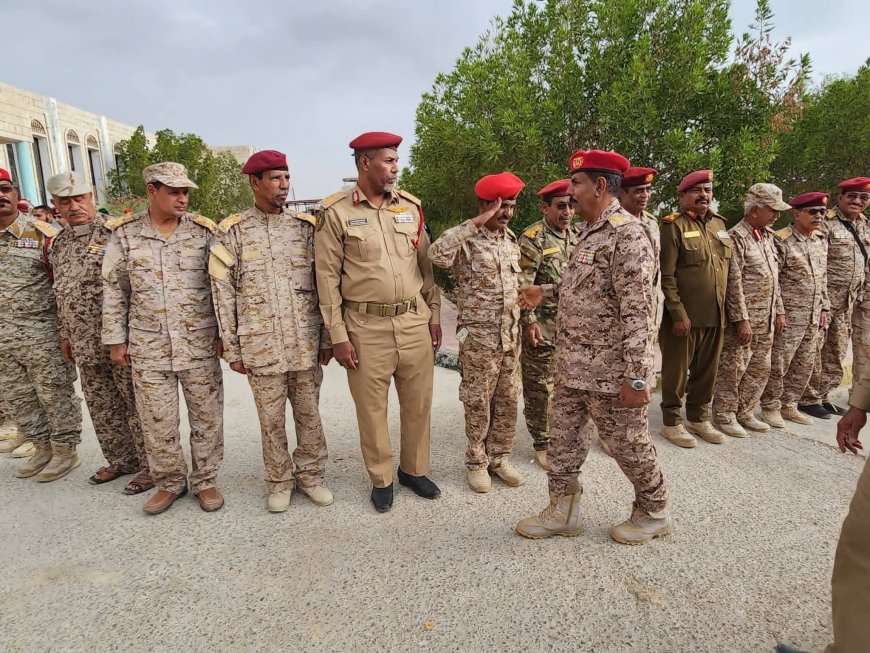 المنطقة العسكرية الثانية تستقبل قائدها الجديد اللواء اليميني بمراسم رسمية في المكلا