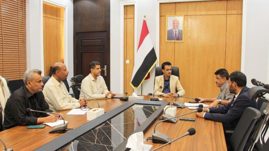 الجيلاني يشهد توقيع اتفاقية تنفيذ مشروع شبكة المياه بمنطقة فوة بالمكلا