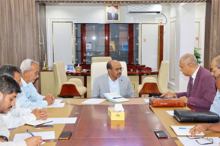 اجتماع موسع يناقش إعادة تشغيل مصفاة عدن وبدائل تصدير النفط