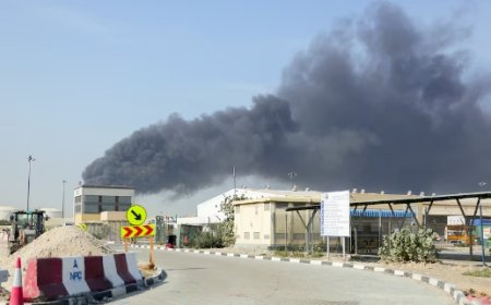 انفجارات في دبي والدوحة لليوم الثاني واستهداف ميناء الدقم العماني