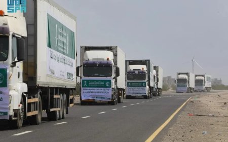 وصول 14 شاحنة إغاثية سعودية إلى عدن لدعم الأسر المحتاجة