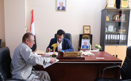 الجيلاني يطلع على أوضاع مديرية الريدة وقصيعر واحتياجاتها الخدمية والتنموية