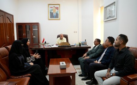 عضو مجلس القيادة محافظ حضرموت يطّلع على تحضيرات مؤسسة حضرموت للثقافة لإطلاق مشروع منطقة الفنون