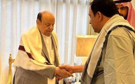 لأول مرة منذ سنوات.. هادي يظهر مجدداً ويستقبل المهنئين