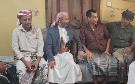 وفد من حلف قبائل حضرموت يزور جريحين في المكلا بمناسبة عيد الفطر