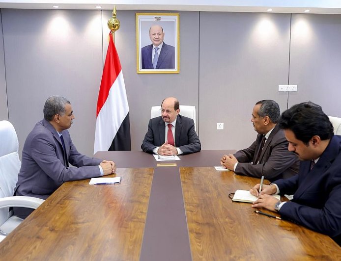 رئيس الوزراء يؤكد مضاعفة الجهود لحماية المال العام